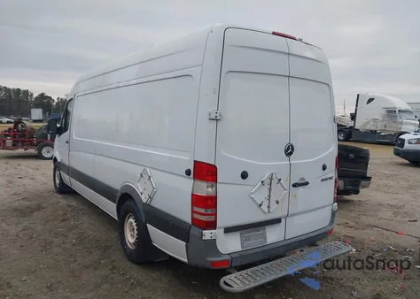 2012 Mercedes-Benz Sprinter 2500 High Roof из США, поврежденный, VIN WD3PE8CB2C5704133